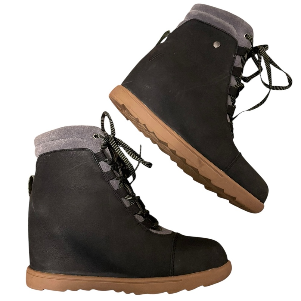 Forsake Black Hidden Wedge Alma Boots Size 8 NEW